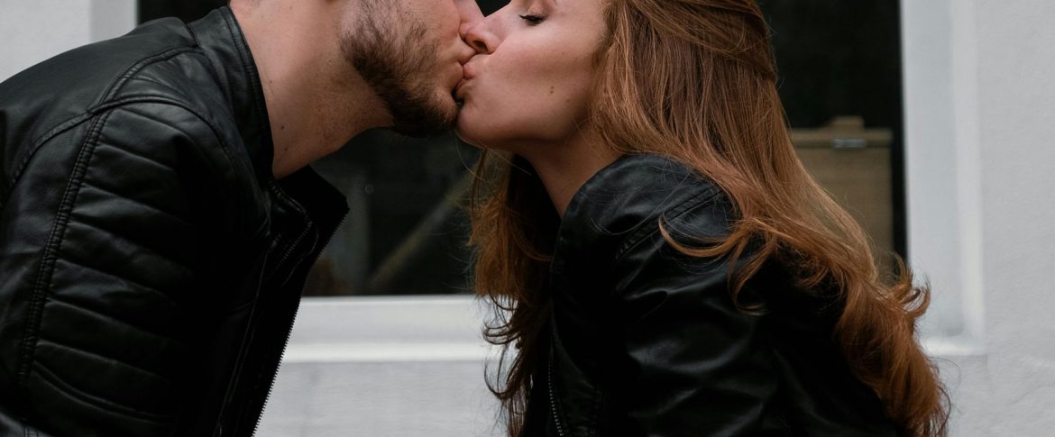 pexels-shvets-2626720